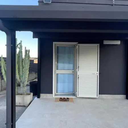 Vittoria House לינה וארוחת בוקר קרלנטיני
