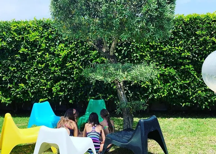 לינה וארוחת בוקר Vittoria House 3*