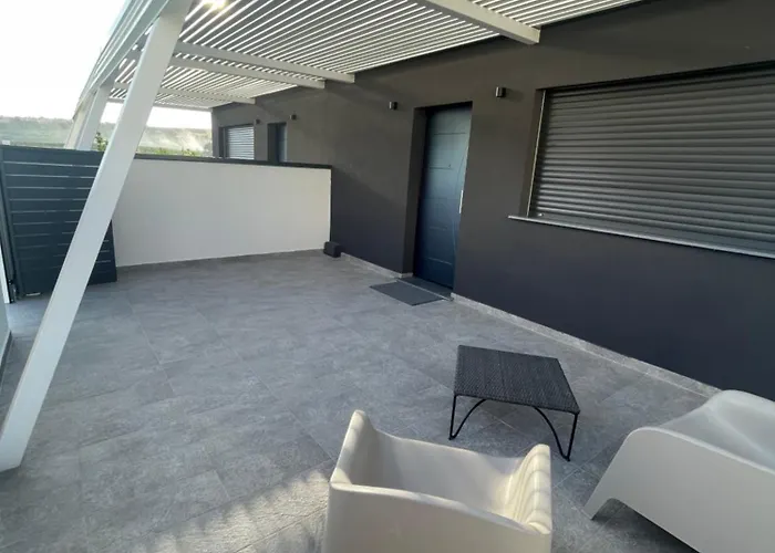 Vittoria House 3*
