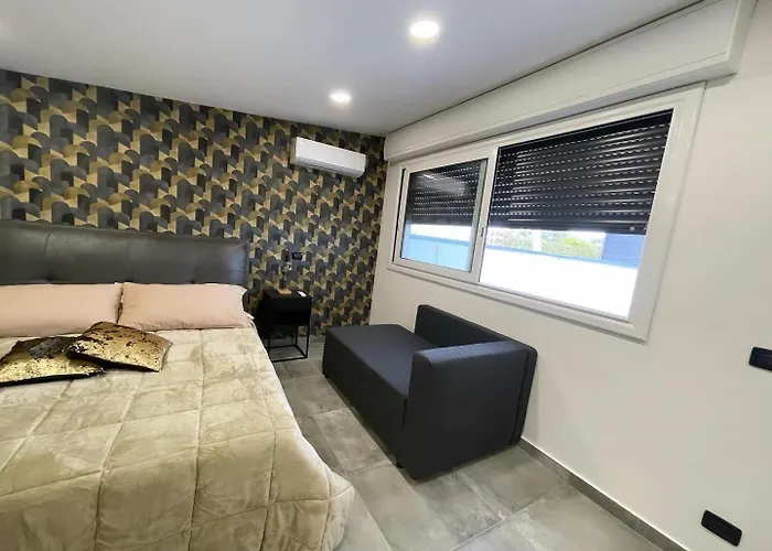 Vittoria House לינה וארוחת בוקר קרלנטיני